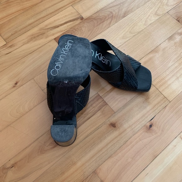 Calvin Klein heels/mules - Picture 5 of 5